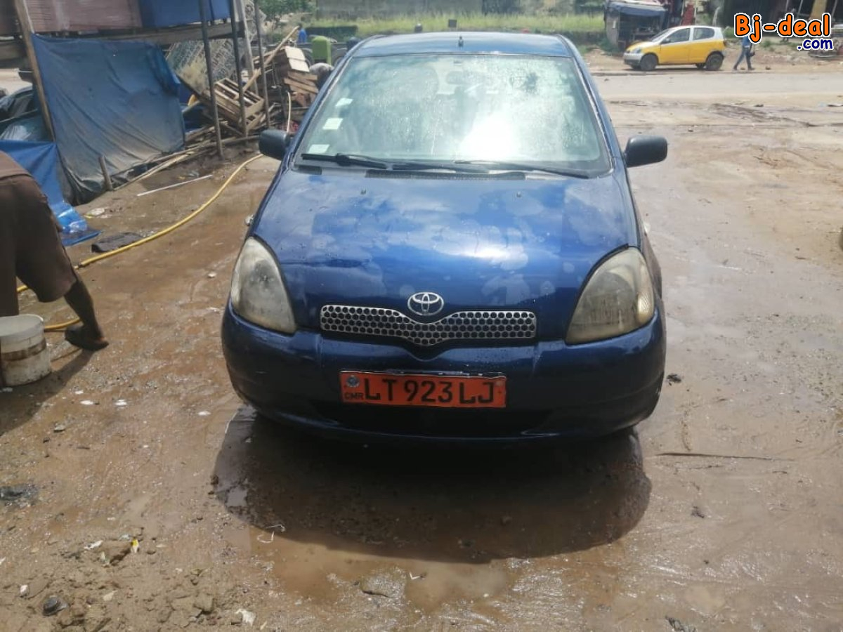 Image principale de TOYOTA YARIS ANNÉE 2003