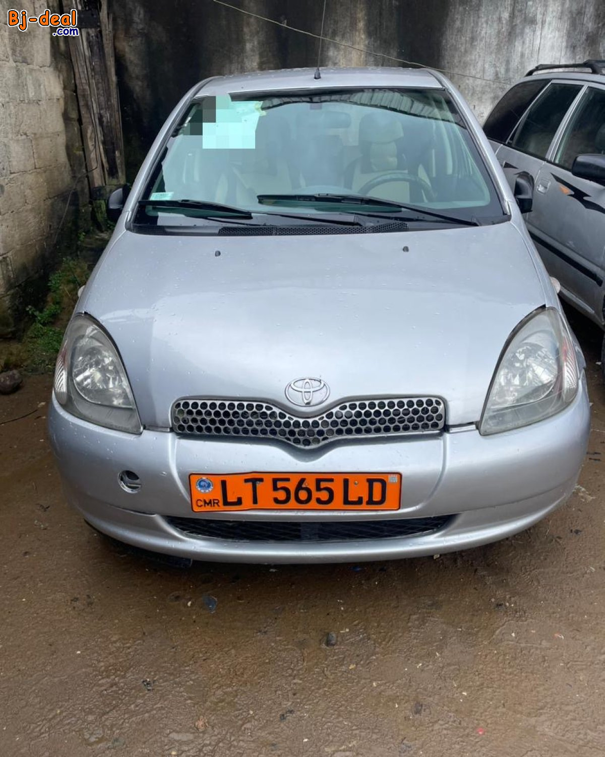 Image principale de TOYOTA YARIS ANNÉE 2004