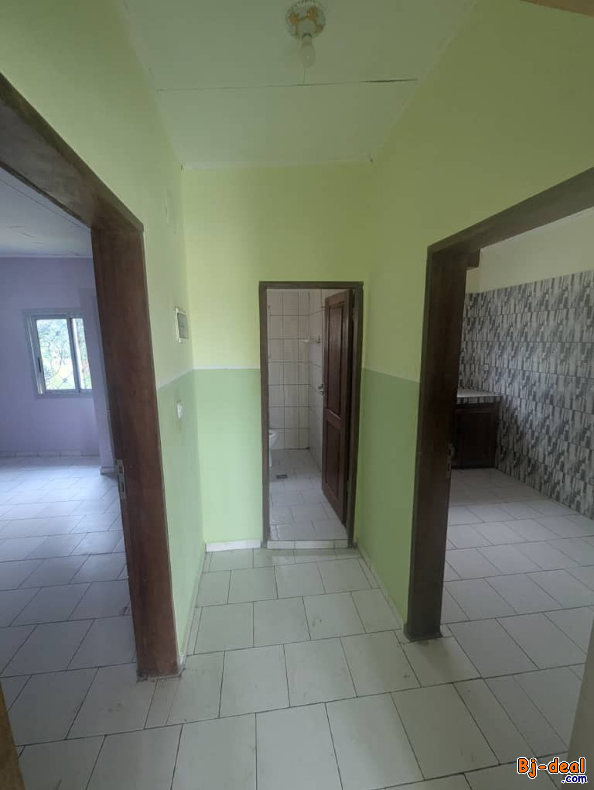 Image principale de Studio Bon Standing Propre à louer à Odza