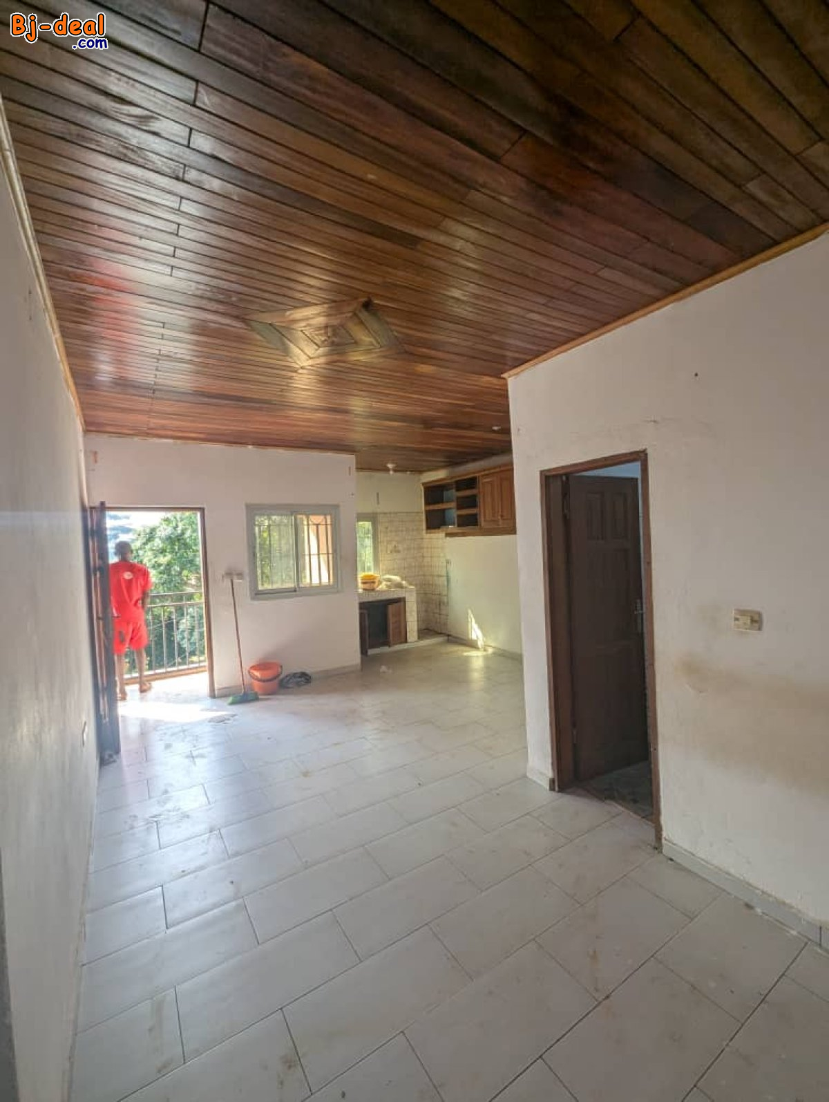 Image principale de Vaste Chambre Moderne Bon Standing à louer à Odza