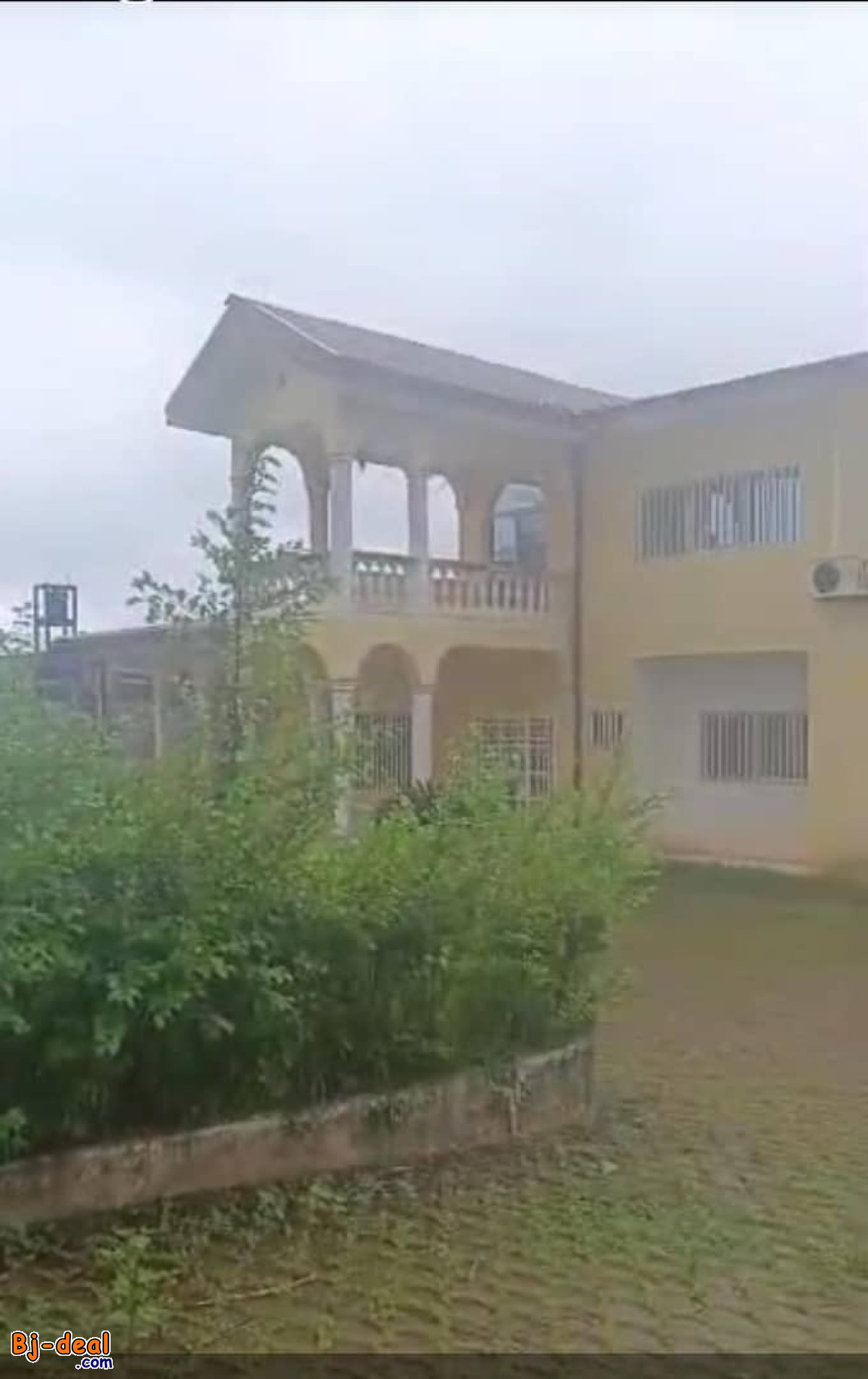 Image principale de Duplex de 2260m² à vendre à Odza