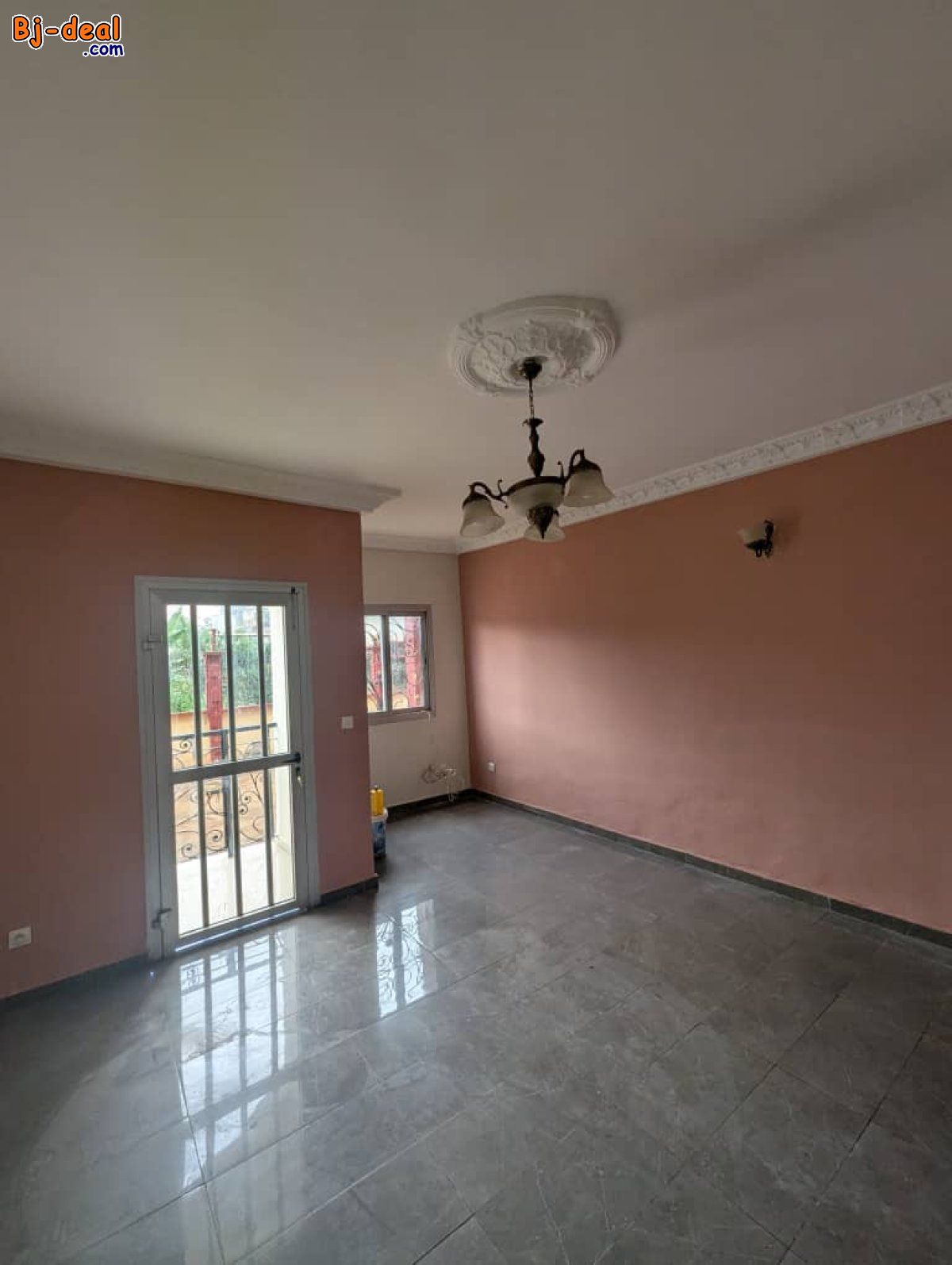 Image principale de Joli Appartement Bon Standing à louer à Odza