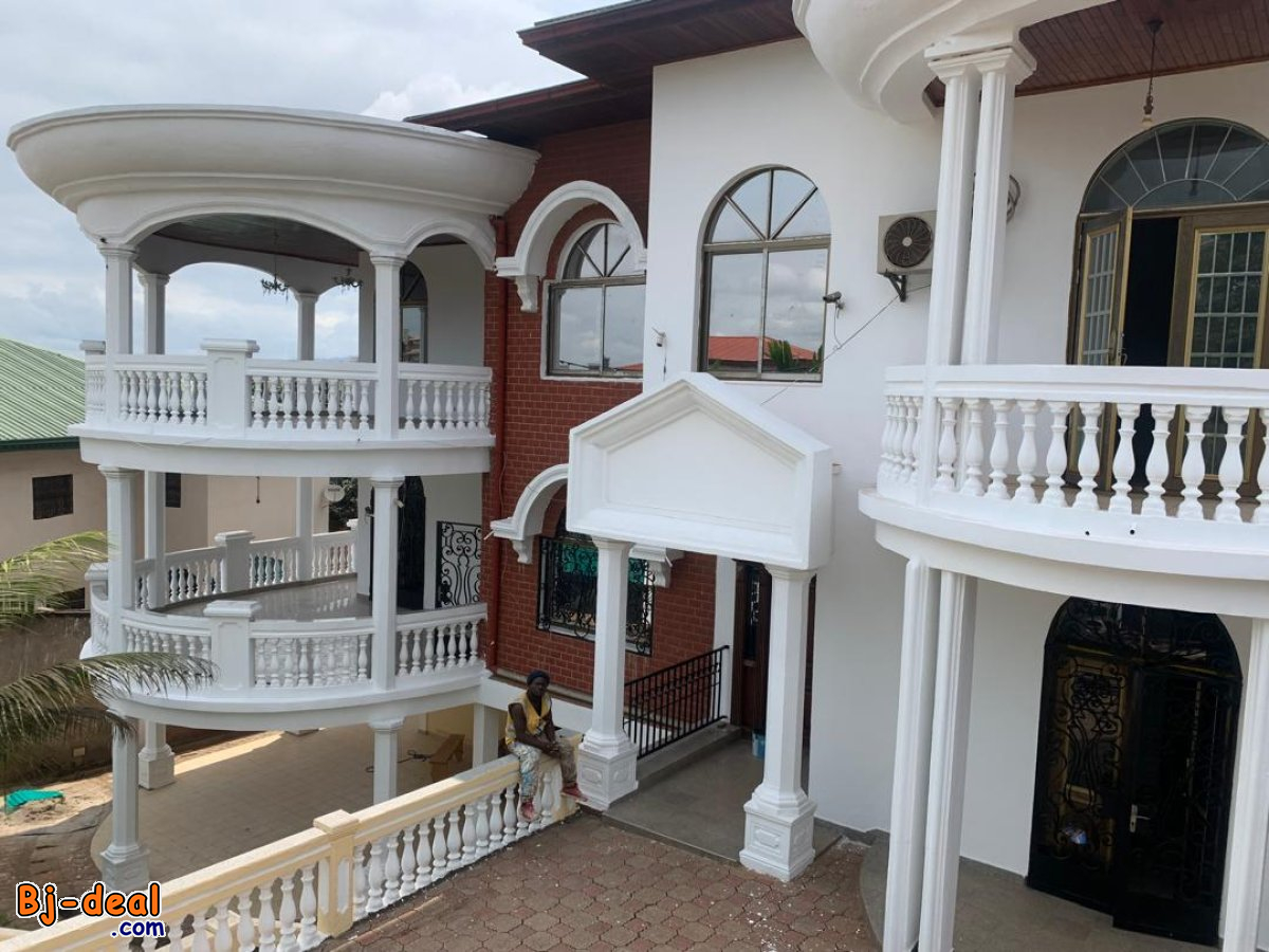 Image principale de Magnifique Duplex Haut Standing à louer à Odza