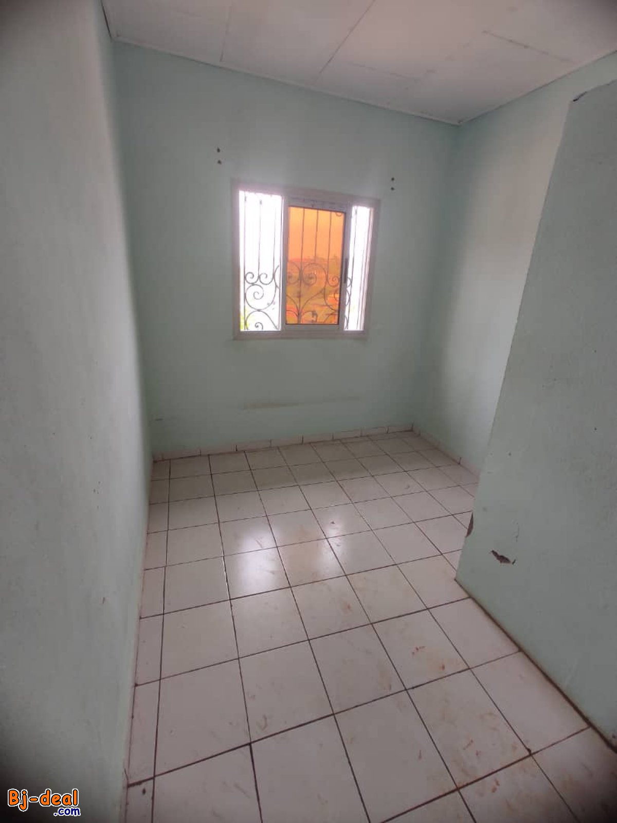 Image principale de Appartement Moderne à louer à Awae Escalier