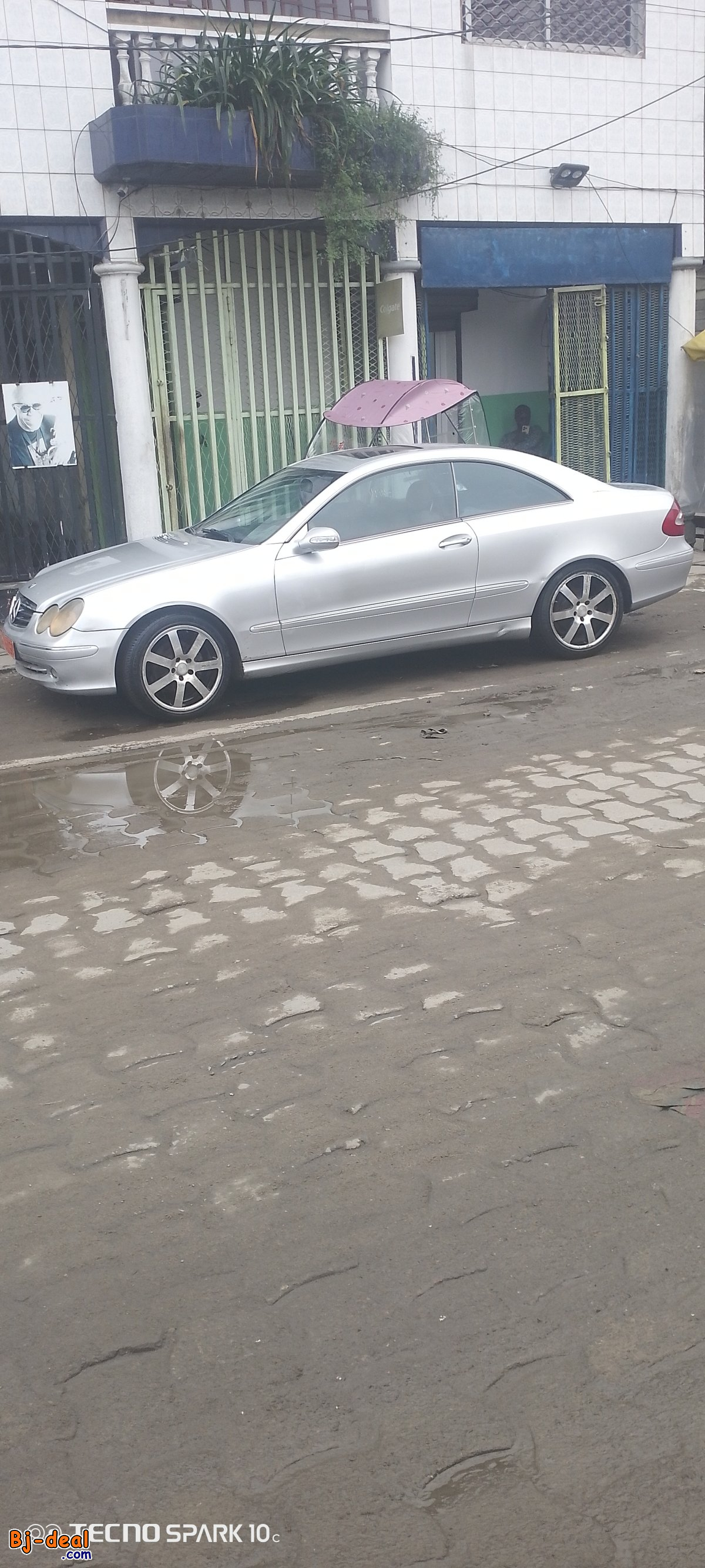 Image principale de voiture d&amp;#039;occasion mercedes CLK 200