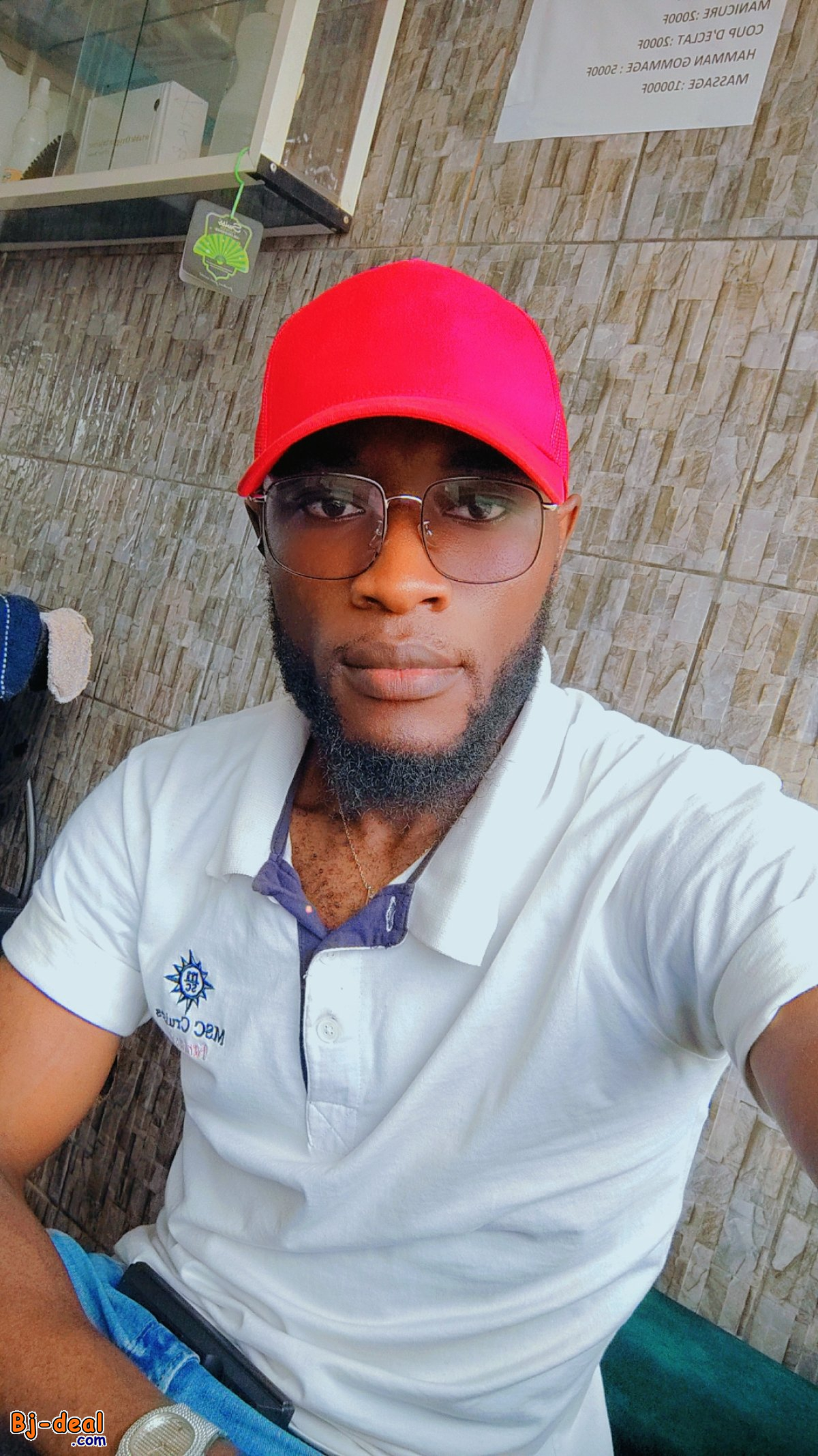 Image principale de Bon pain bien chaud a croquer