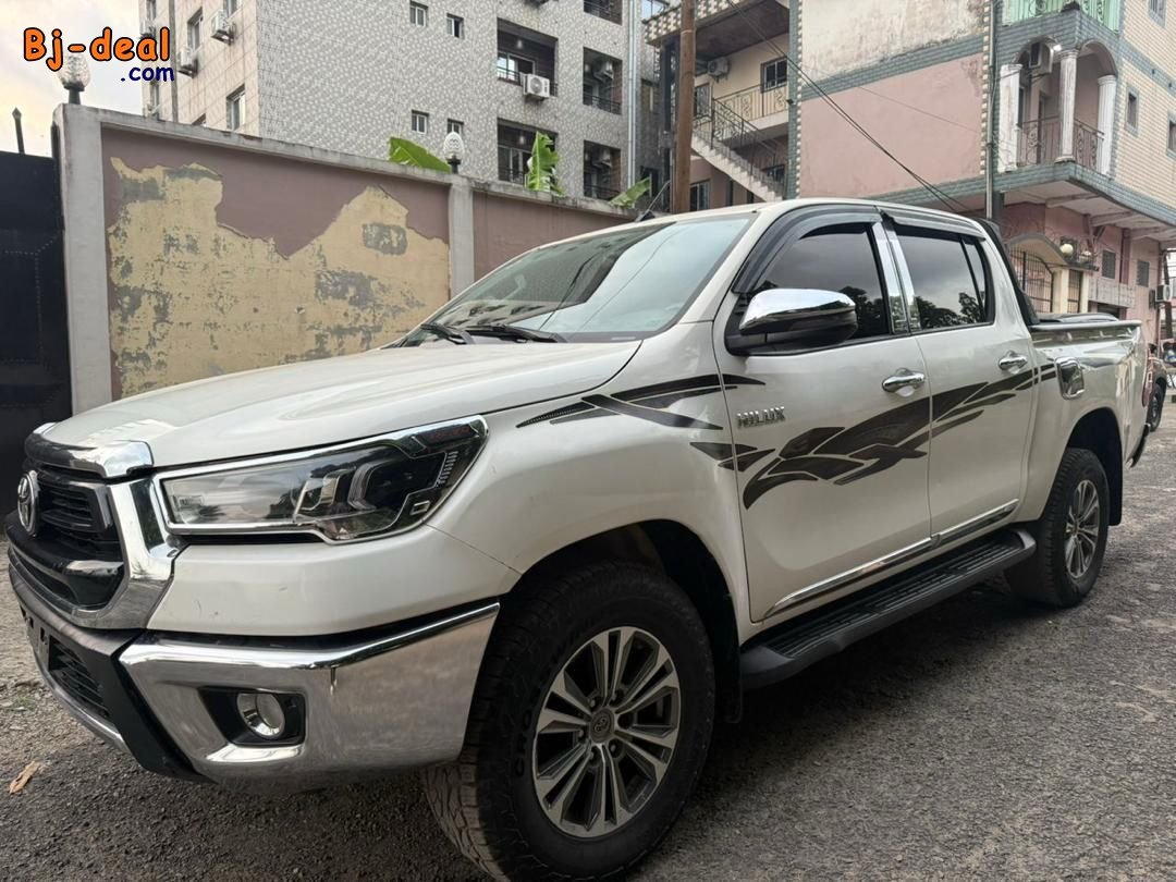 Image principale de Toyota Hilux Année 2021