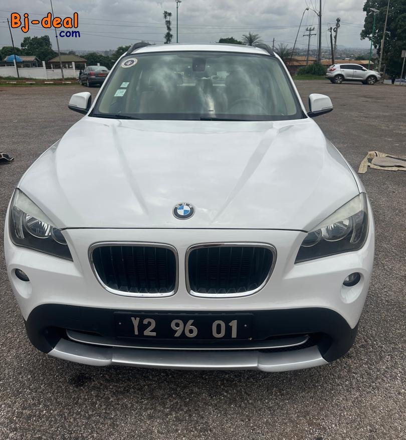 Image principale de BMW X1 2018 COMME NEUVE EN TRÈS BONNE ÉTAT