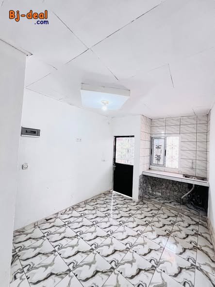 Main image of Chambre moderne en bordure de route à Emana