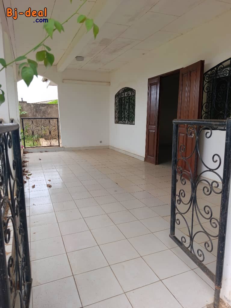 Main image of Grande Villa Bon Standing de 4Cham à louer à Nkoabang