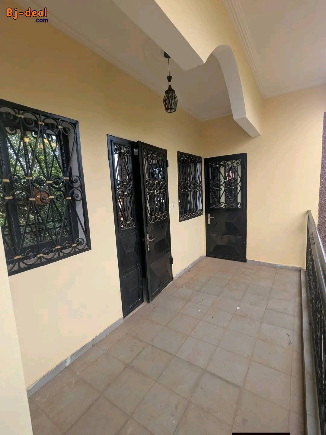 Image principale de Grand appartement neuf à Messassi Nyom