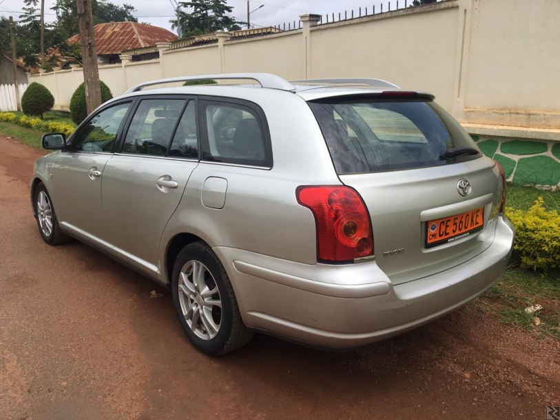 Main image of AVENSIS BREAK DE LUXE A LOUER AVEC CHAUFFEUR