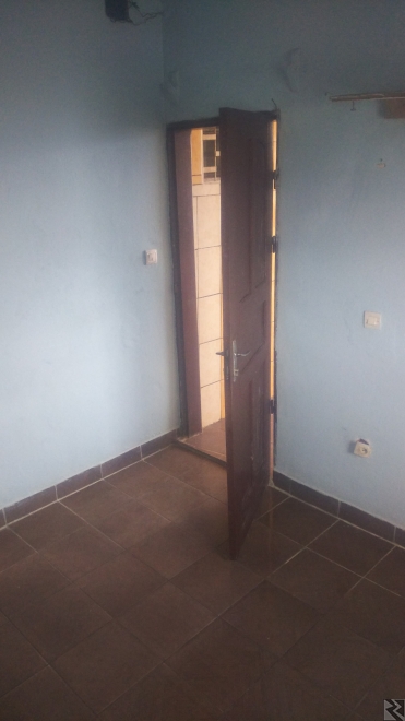 Image principale de Urgent - Chambre Moderne à  Louer à  la Cité SIC