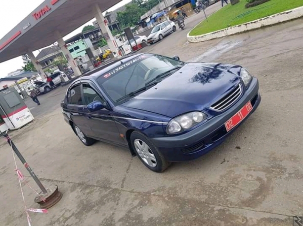 Main image of AVENSIS BERLINE