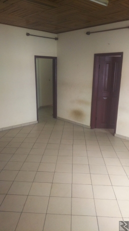 Image principale de Appartement Moyen Standing à  louer à  PK8 - esg