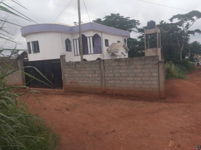 Main image of Beau duplex spacieux titré a vendre a nkoabang