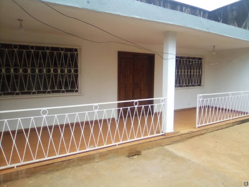 Image principale de Appartement individuel a Titi garage hyper spacieu