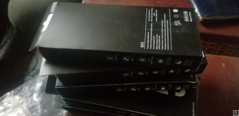 Image principale de Montres Connectées M5