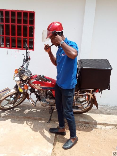 Main image of SERVICE DE LIVRAISON A DOMICILE