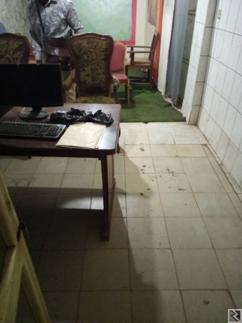 Image principale de Bureaux avec toilette a Fouda