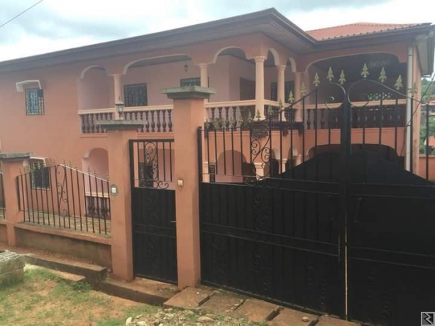 Main image of Duplex chic titré de 02 appartements ayant chacu