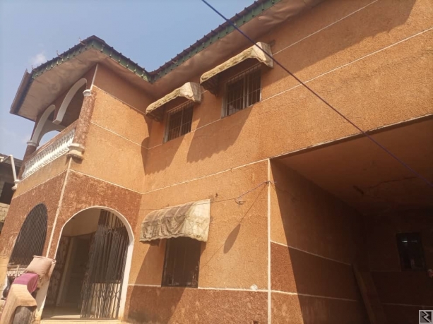 Main image of Concession titrée d'un duplex et d'un immeuble