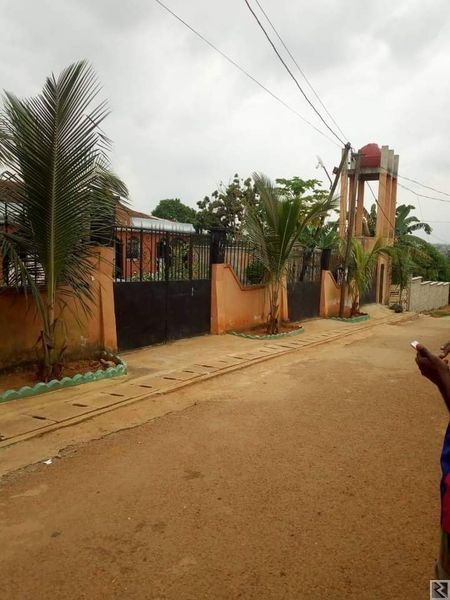 Main image of Camp titré de 3 appartements modernes à  vendre