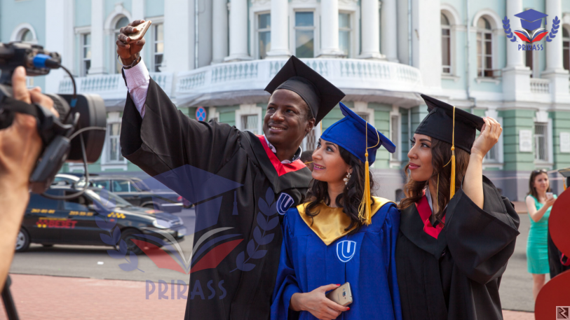 Image principale de ETUDES EN RUSSIE