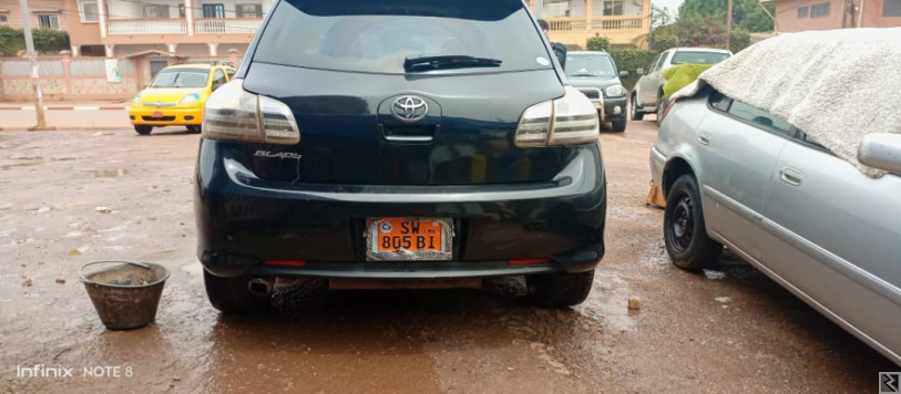 Main image of Toyota blade 2007-2008 automatique bon état