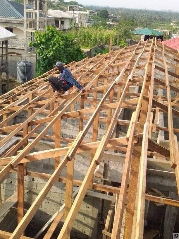 Image principale de confection des charpentes et vente des tôles