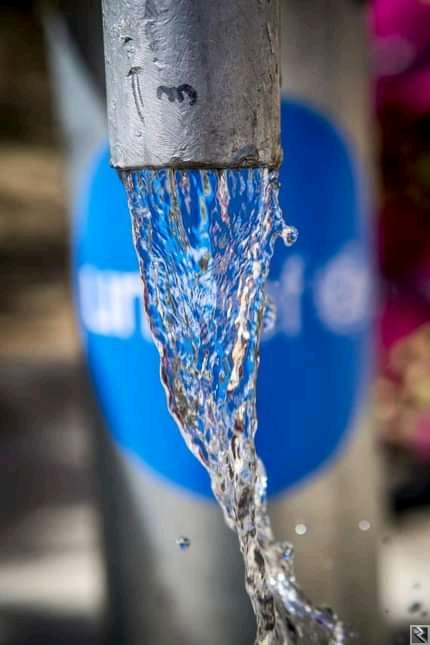 Main image of Des forages pour vous satisfaire en besoin d'eau p