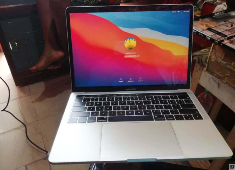 Image principale de MACBOOK PRO à  Vendre