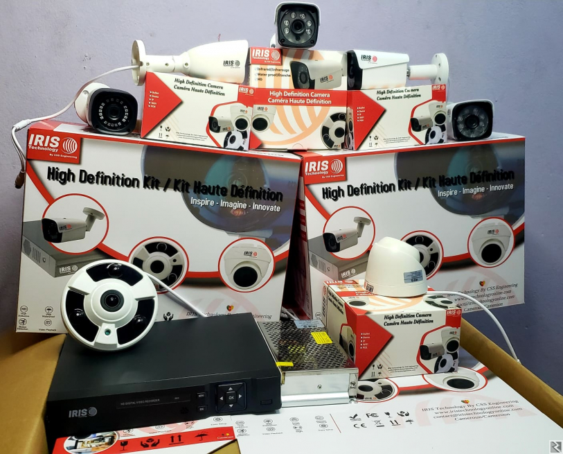 Image principale de KIT 4 CAMERAS ET ACCESSOIRES