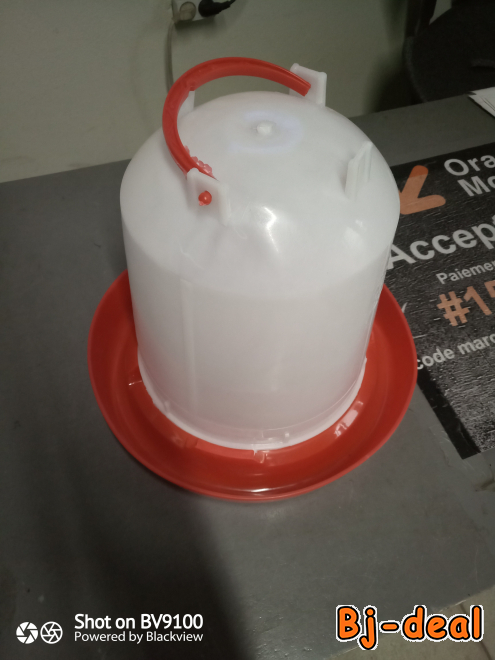 Image principale de Mangeoire et abreuvoir automatique antigaspillage