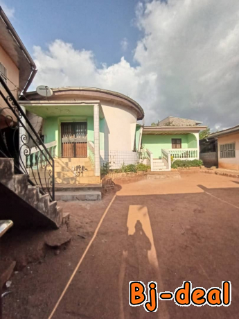 Main image of Villa titrée sur 546m2 à vendre à Fougerole