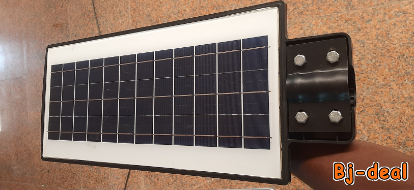 Image principale de lampadaire solaire 150w