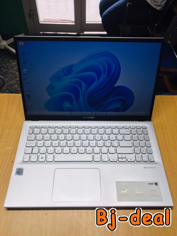 Image principale de Asus VIVO 15 Core I3 10th