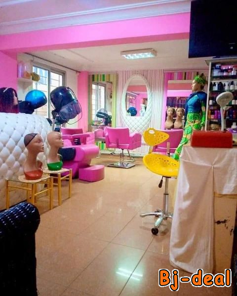 Image principale de FOND D'INSTITUT DE BEAUTE 0 VENDRE