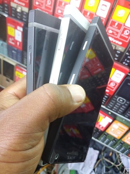 Image principale de Sony xperia d'origine 32go de mémoire