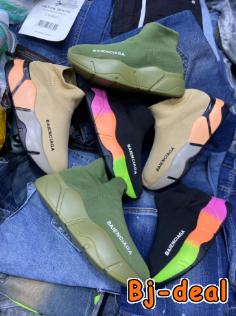 Image principale de Vente des Balenciaga demi-saison