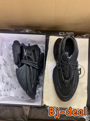 Image principale de Vente des Balmain