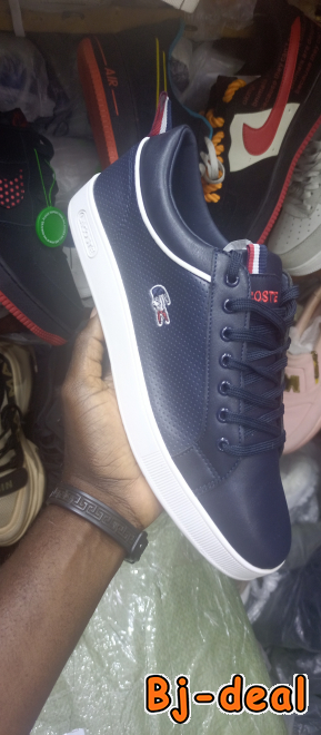 Image principale de Vente des tennis Lacoste