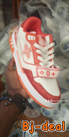 Image principale de Vente des Louis Vuitton