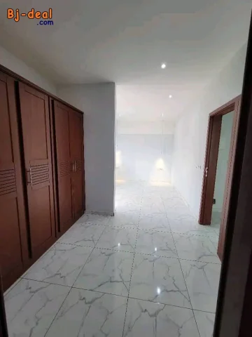 Main image — Magnifique Duplex Neuf à vendre sur 300m à Olembé