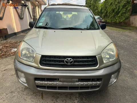 Main image — Toyota RAV4 2004