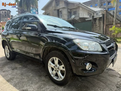 Image principale — Toyota RAV4 2011